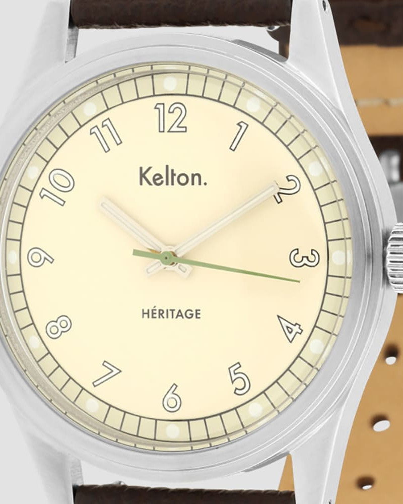 Kelton Héritage Champagne Epsom Brown – zegarek retro kolorowy szampański z paskiem Epsom brązowy Kelton Héritage Champagne Epsom Brown – zegarek retro kolorowy szampański z paskiem Epsom brązowy